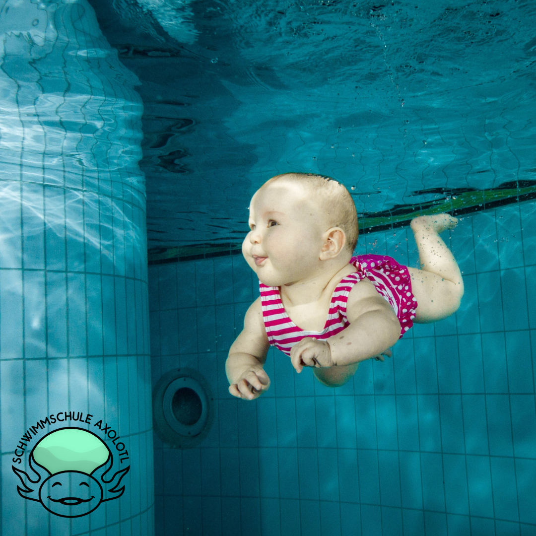 Babyschwimmen, Schwimmschule Axolotl, Schwimmschule Wolfsburg, Wassergew  hnung, l  chelndes Baby, Baby unter Wasser